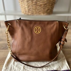 Tory Burch Everly Hobo Shoulder bag